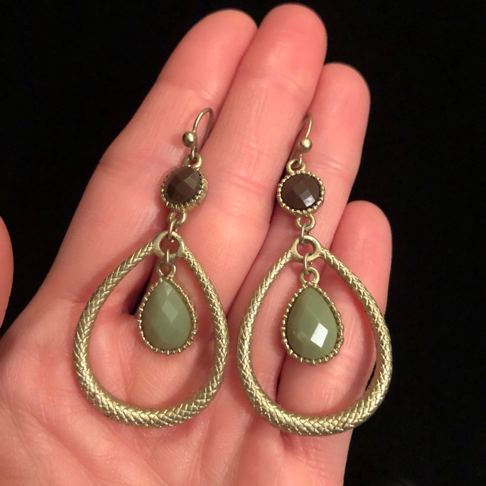 Green Stone Teardrop Dangle Earrings